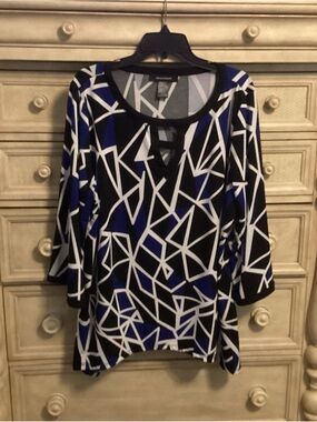 Ashley Stewart Black, White & Blue Geometric 3/4 Sleeve Tunic